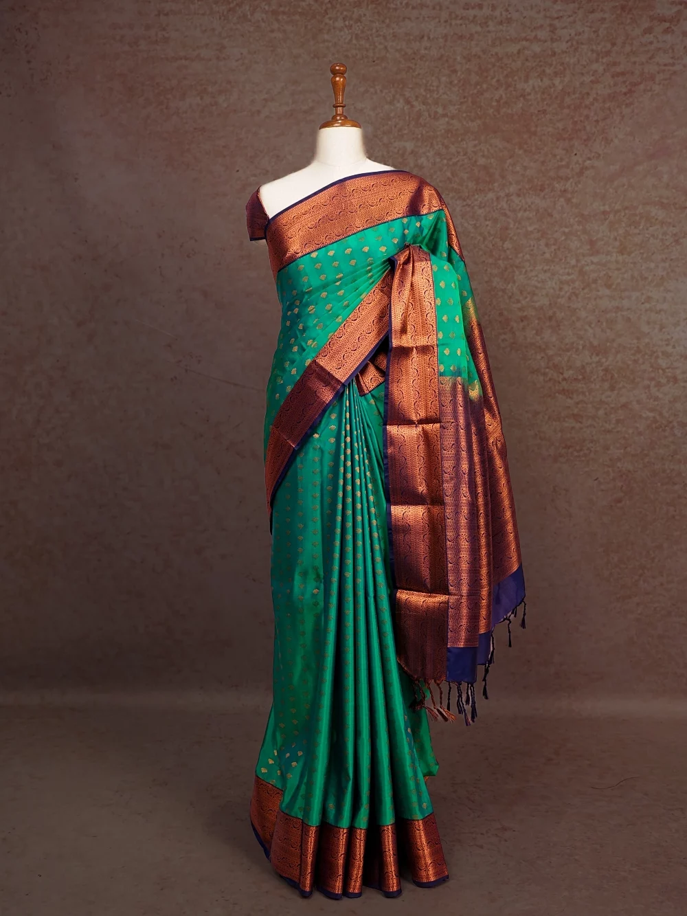 Peacock Green Semi Kanchi Soft Silk Saree