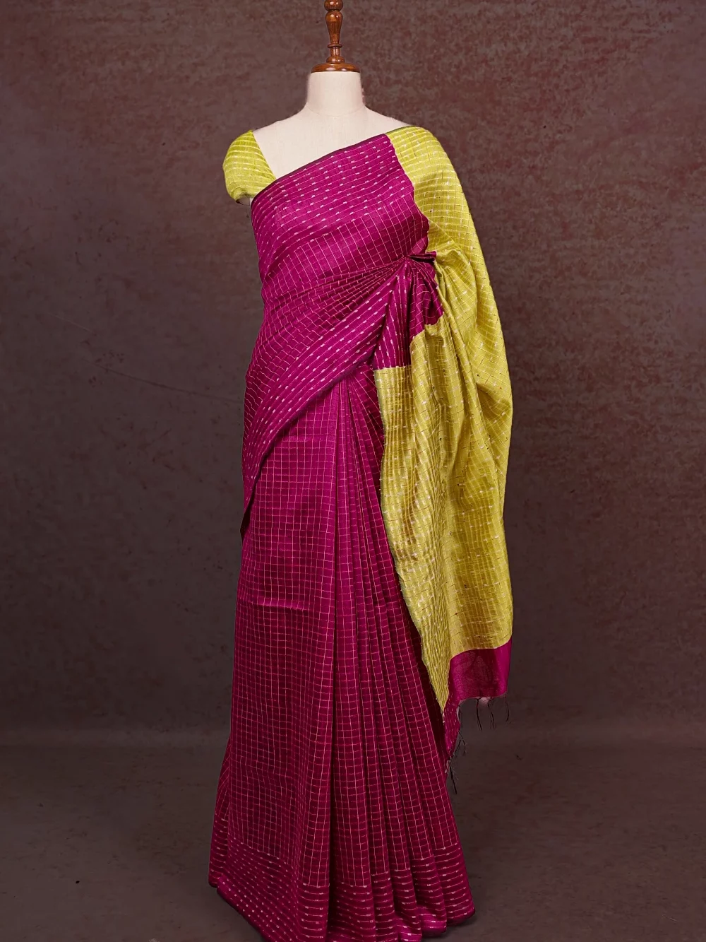 Vadamulla Colour Semi Jute Saree