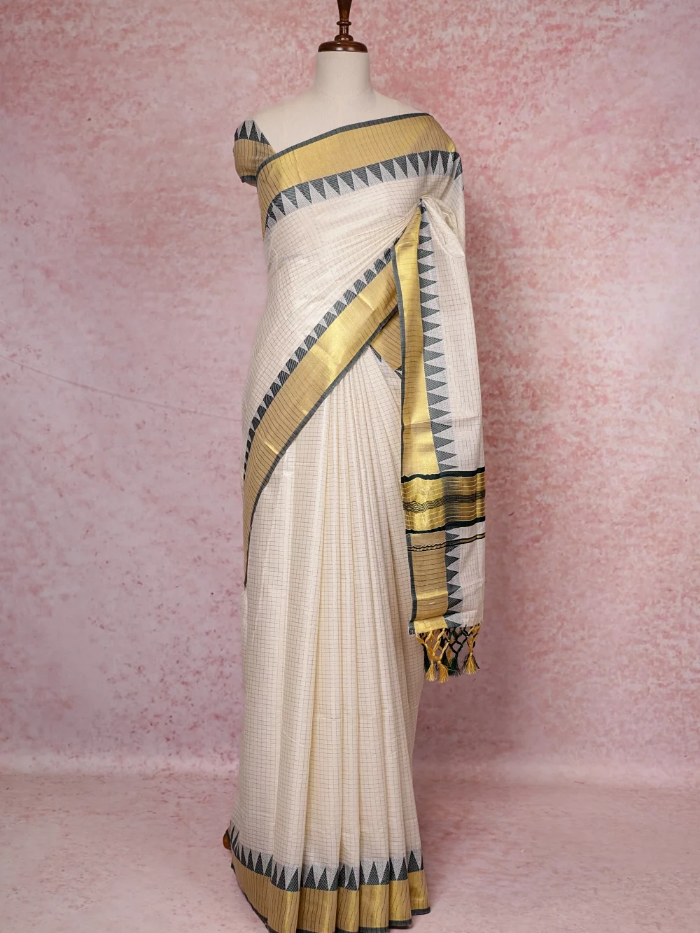 Off White Cotton Kerala Saree