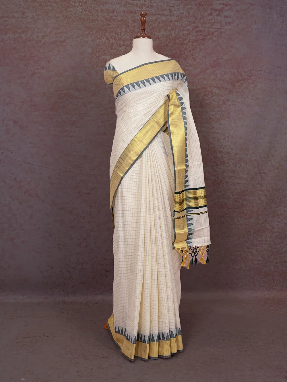 Off White Cotton Kerala Saree