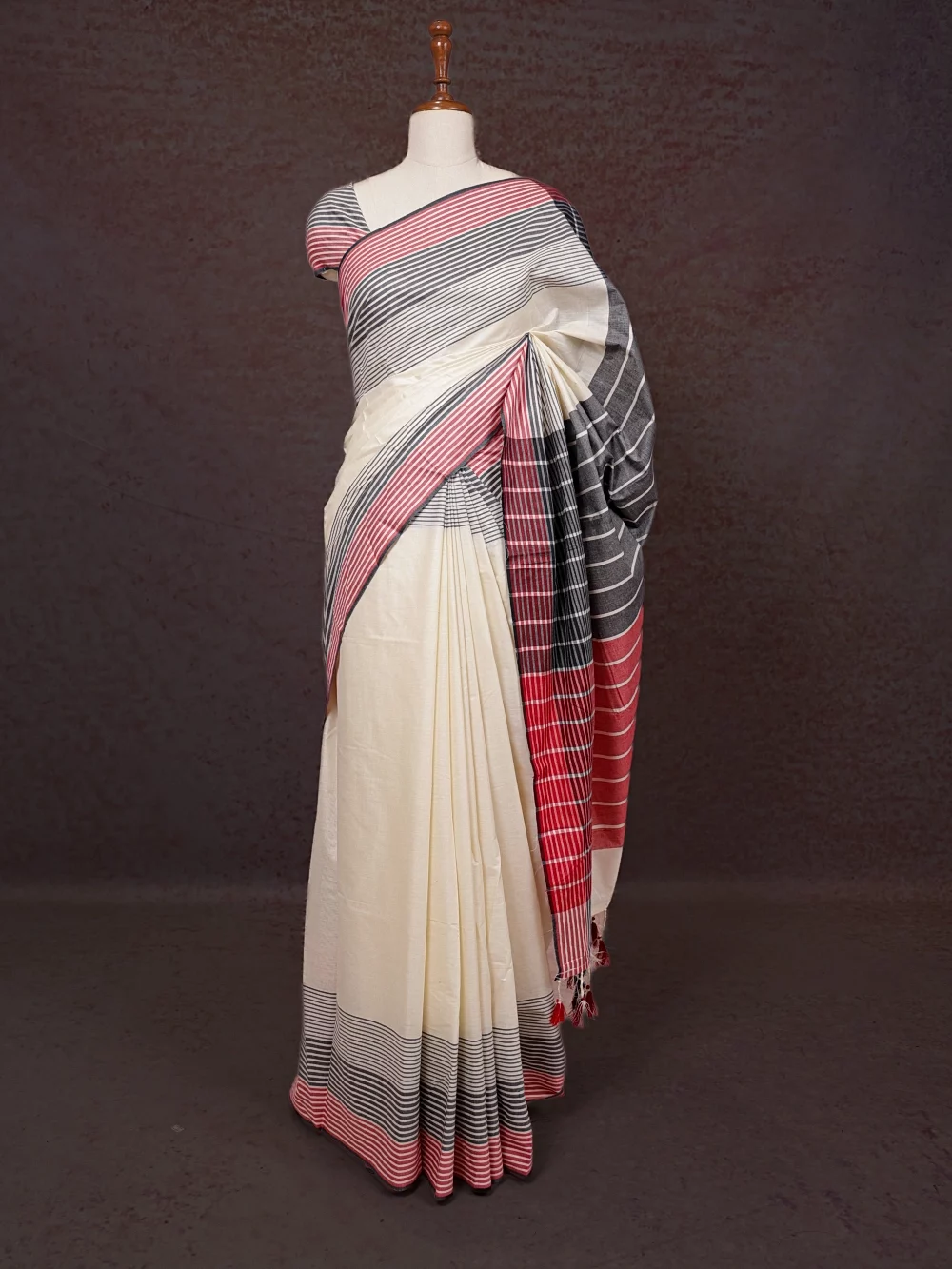 Cream Cotton Saree